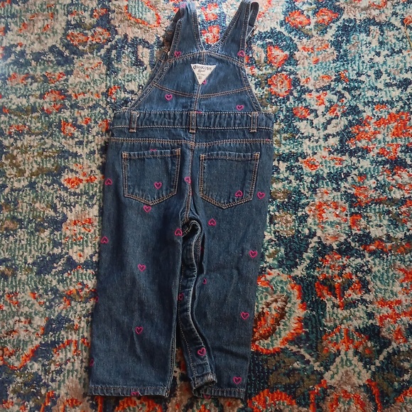 Osh Kosh overalls with heart pattern - Picture 3 of 3